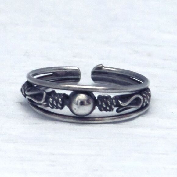 Vintage Sterling Silver Adjustable Toe Ring, Size 3 - Picture 1 of 6